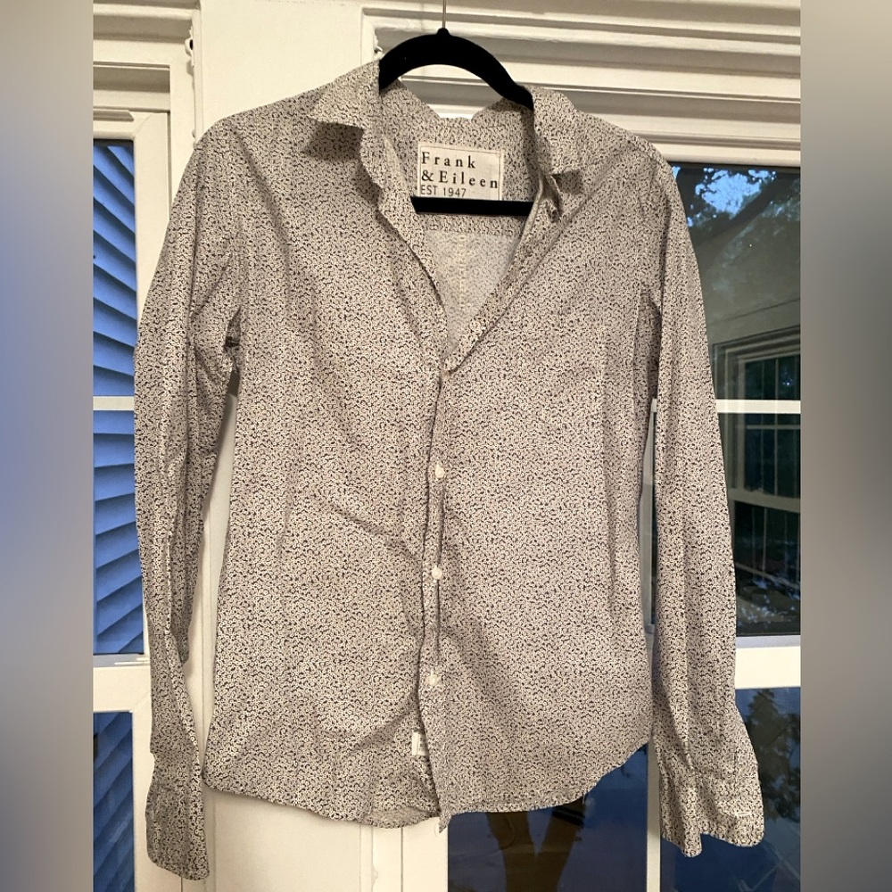 Frank & Eileen floral button up M